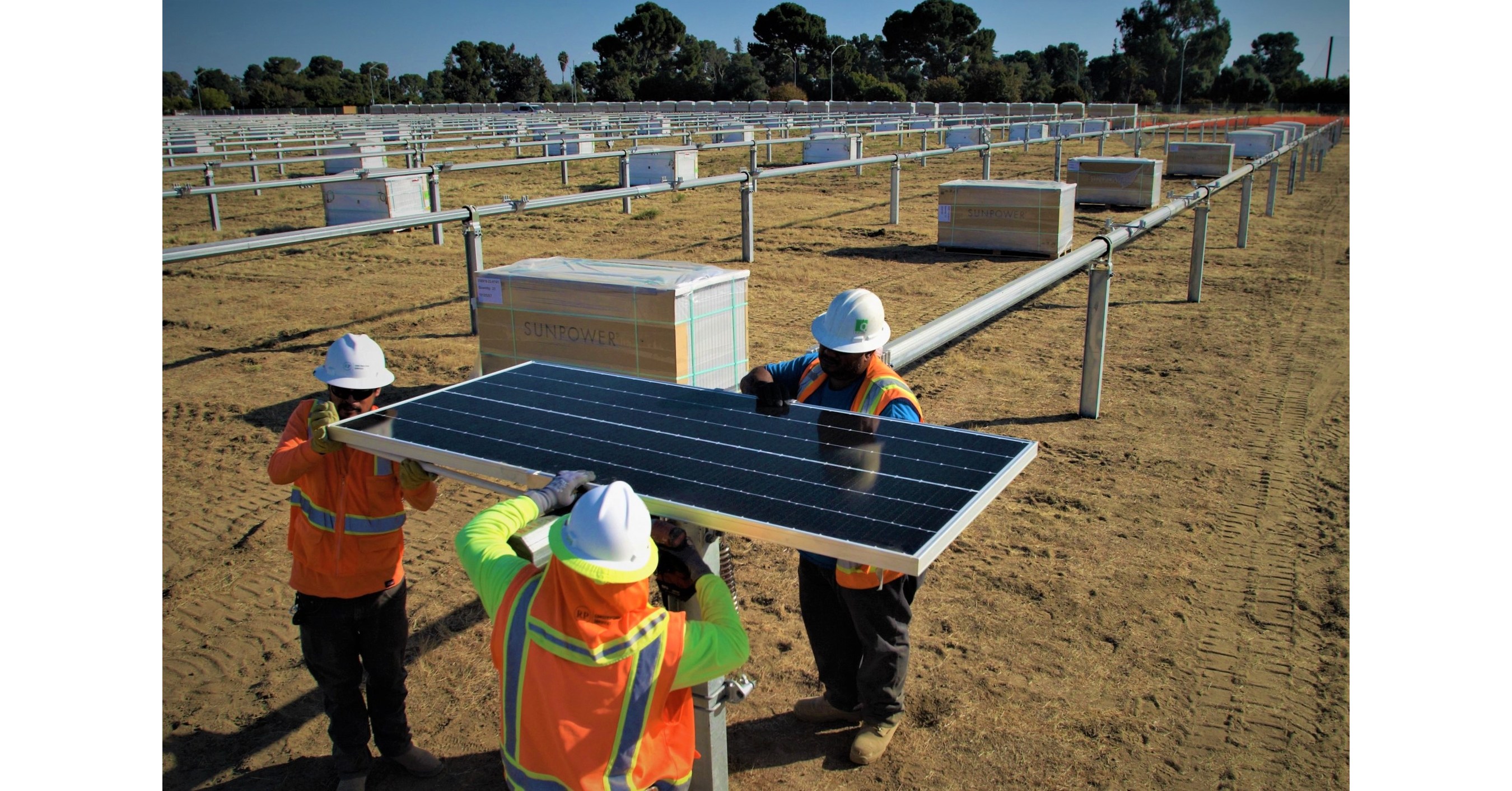 first-sunpower-solar-panel-installed-at-gap-inc-fresno-distribution