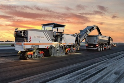 Le Groupe Wirtgen est le fournisseur #1 d'quipements de construction et d'entretien routiers dans le monde. (Groupe CNW/Brandt Tractor Ltd.)