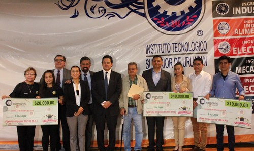 Students who extracted cellulose from the avocado win the First Great Argo-industry Challenge Pr1me Capital 2019 Award