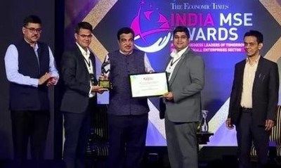 Upcurve Business Services Private Limited's brand udChalo CEO, Varun Jain and COO, Ravi Kumar felicitated at SIDBI-Economic Times MSE Awards 2019- Recognised as the Best Employment Generating MSE in the Small - Services segment