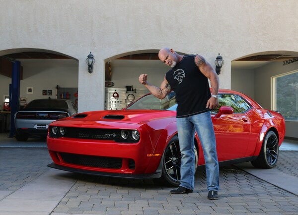 Dodge, with Bill Goldberg, to welcome five new owners into the Brotherhood of Muscle with Horsepower Challenge
