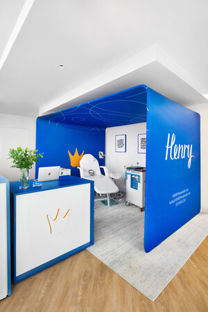 HENRY The Dentist Brings Dental Care to Manhattan Offices with the Unveiling of HENRY In The Boardroom