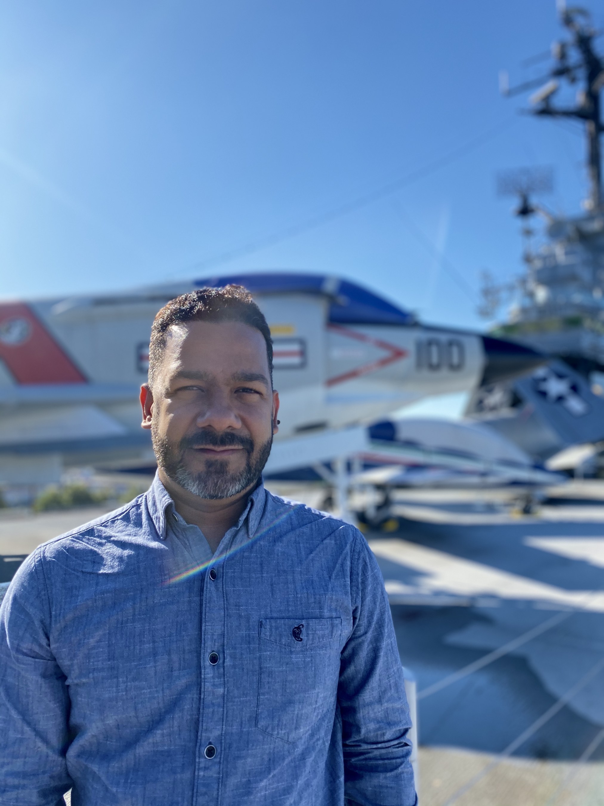 Jhonson Morillo, Restaurateur-Chef de terrain Chipotle à New York, est un vétéran de la marine américaine et employé de Chipotle depuis plus d'une décennie.