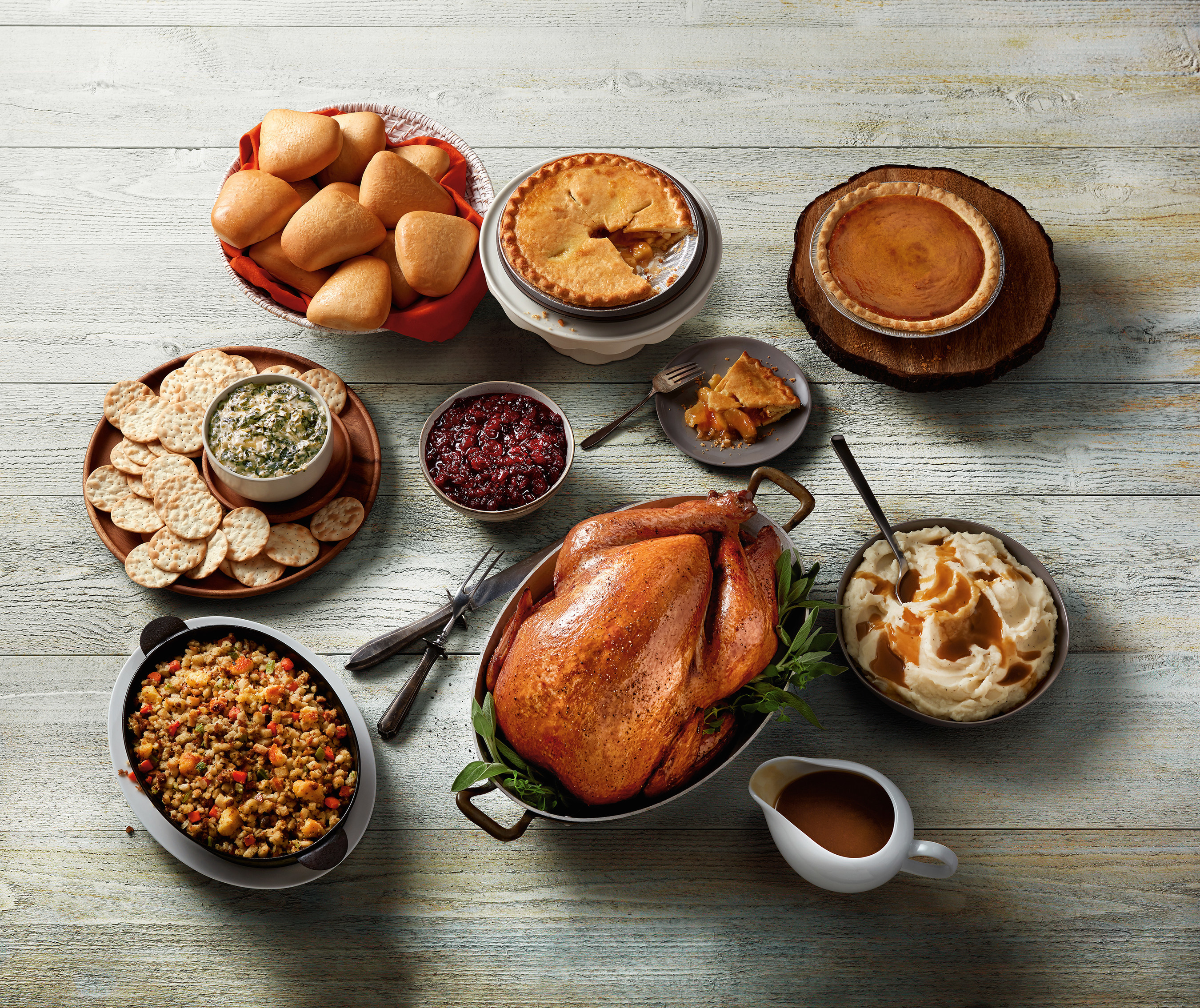 Boston Market Helps Put Joy On The Table This Thanksgiving With Complete Meal Options For Gatherings Of Every Size