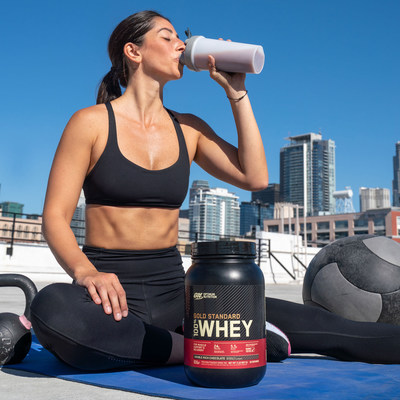 New design, same proven formula. Modernized packaging of ON GOLD STANDARD 100% WHEY rolls out at select retailers this week. New design, same proven formula. Modernized packaging of ON GOLD STANDARD 100% WHEY rolls out at select retailers this week.