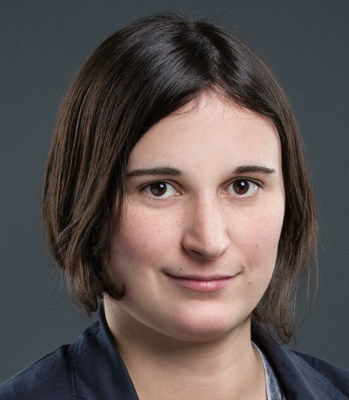 Anne-Marie Provost remporte la Bourse Arthur-Prévost, remise par la Fédération professionnelle des journalistes du Québec