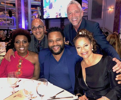 Debbie Allen, Anthony Anderson, Dave Koz, Ledisi, & Rickey Minor at ETM-LA's 14th Annual Benefit Gala (Photo Credit: Rickey Minor)