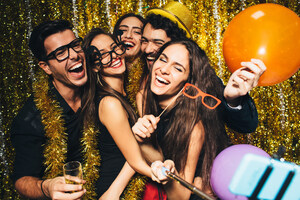 Holiday Party Do's and Don'ts: Ten Ways to Stay off the "Naughty List"