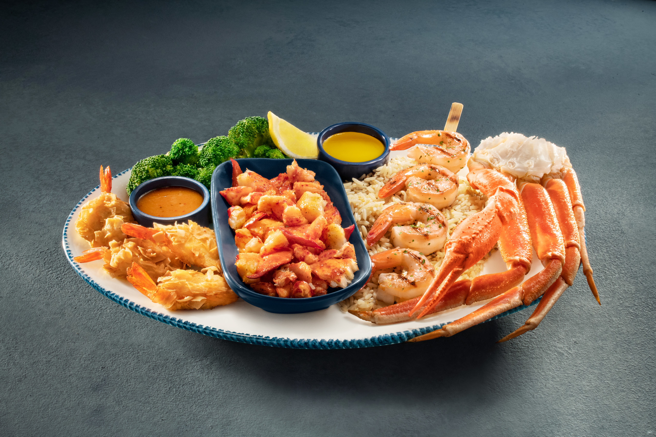 Red Lobster Celebrates The Holidays With The Return Of Create Your Own Ultimate Feast