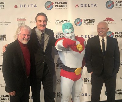 Brad Bartlett, President Dole Packaged Foods Americas accepts Captain Planet Foundation Corporate Superhero Award and poses with other 2019 award winners; Chuck Leavell, (far left) conservationist and author and Richard Louv, (far right) journalist and co-founder, Children & Nature Network.