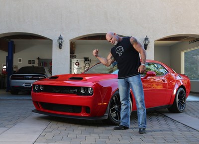 Dodge, with Bill Goldberg, to welcome five new owners into the Brotherhood of Muscle with Horsepower Challenge.
