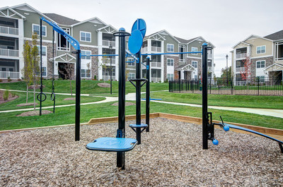 The Oasis at Montclair apartment community, well-situated between Washington D.C. and Richmond, Virginia, offers a perfect location for all types of residents, including those with children.