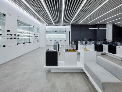 Aurora Cannabis Opens Experiential Flagship Store in North America’s Largest Mall (CNW Group/Aurora Cannabis Inc.)