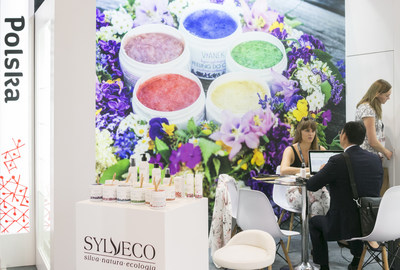 Cosmoprof Asia is the best sourcing platform for the beauty industry.