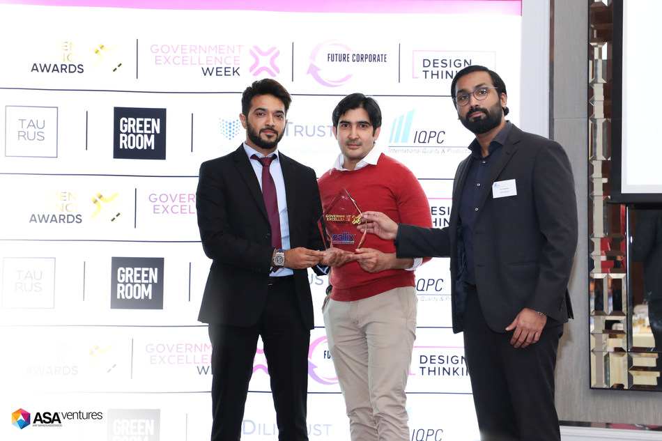 Receiving the Best Digital Customer Center award at the Government Excellence Awards 2019. L-R: ASA Ventures CEO Arif Saiyad, Head of Enterprise Relations Saqib Bari, CMO Nitin Nambiar.