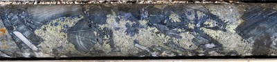 Figure 5: Typical breccia mineralisation: Tourmaline-altered siltstone clasts set in a pyrite-chalcopyrite matrix.  SFDH-002, 104m. From a 1m sample that averaged 4.6 g/t gold, 229 g/t silver and 0.91% copper. (CNW Group/Turmalina Metals Corp.)