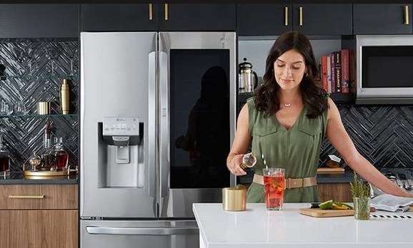 Lg Brings Slow Melting Round Craft Ice To Innovative Instaview Refrigerators