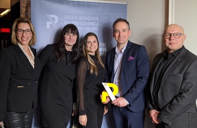 The award was received by representatives from the Socit de transport de Laval (STL) and Forsman & Bodenfors (FB) agency ; de gauche  droite : Estelle Lacroix (STL), Mlanie Beaudoin et Jenny Priv (FB), Nicolas Girard et Daniel Boismenu (STL). (CNW Group/Socit de transport de Laval)