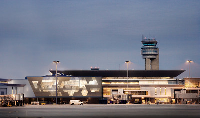 Connection Centre outside view (CNW Group/Aéroports de Montréal)