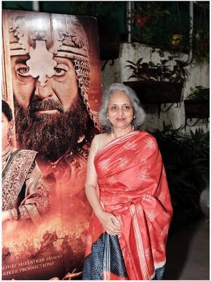 Late Dadasaheb Phalke's Great Grandniece Graces the Special Screening of Panipat Along With the Star Cast