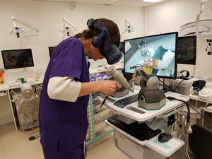 Fundamental Surgery Achieves CME Accreditation from the American Academy of Orthopaedic Surgeons for VR Total Knee Arthroplasty Simulation