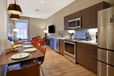 Enjoy the comforts of home in Portland at 121 MIDDLE an urban inn. Rooms feature full kitchens and living spaces, creating a fully functional residence for guests' temporary stays.