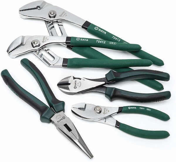 SATA Tools offers more than two dozen products in the pliers category, built to handle all the jobs that professional automotive and industrial mechanics need.