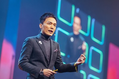 Founder of Squirrel AI Learning Derek Li is giving a speech