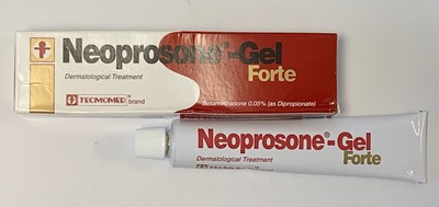 Neoprosone-Gel Forte (emballage extérieur et tube) (Groupe CNW/Santé Canada)
