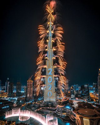 Emaar_Burj_Khalifa_New_Years_Eve_Show_2