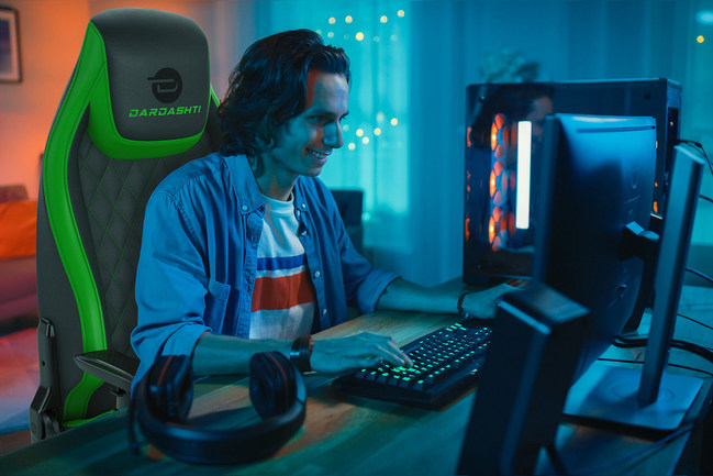 Dardashti Gaming Chair is built for years of use and long gaming sessions.