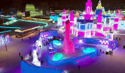 Le parc thématique destiné aux entreprises de marque nationales de la 21e édition du Harbin Ice-Snow World. (PRNewsfoto/Xinhua Silk Road Information Se)