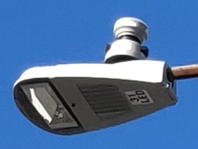 LED Light Fixture with CIMCON Intelligent Lighting Controller and NearSky Edge Data Processor