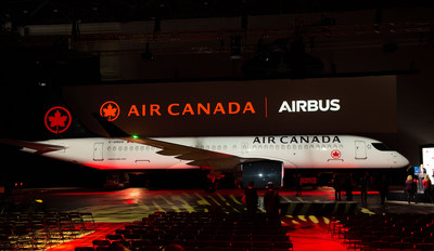 Air Canada accueille son premier A220 d'Airbus, nouvelle étape du programme de modernisation de son parc aérien (Groupe CNW/Air Canada)