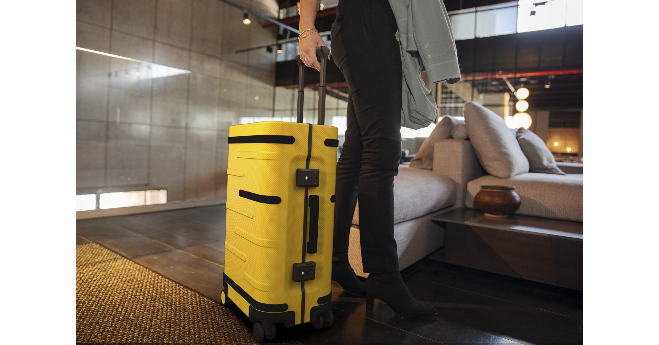 Samsara Introduces World's First Smart Suitcase With WiFi Hotspot