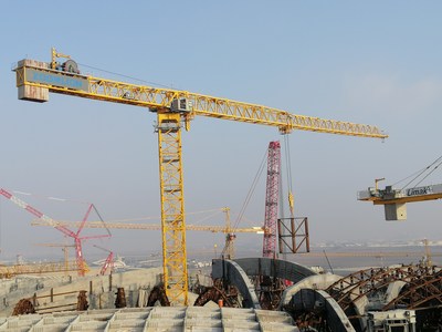 Zoomlion Exports China’s Largest Tonnage Flat-Top Tower Crane to New Terminal of Kuwait International Airport