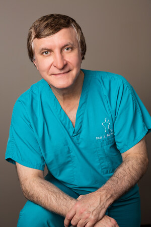 Dr. Rod Rohrich is the Distinguished Lecturer at the 5th Emirates Plastic Surgery Congress-Dubai