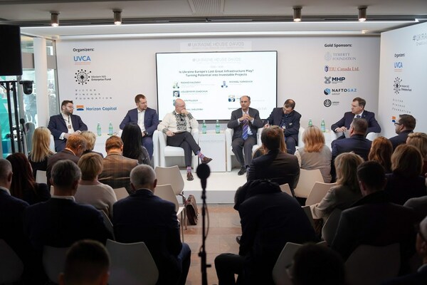 Panelists discuss infrastructure investment in Ukraine today (PRNewsfoto/Ukraine House Davos)