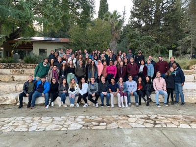 The 2019/2020 cohort of Caravan for Democracy college students