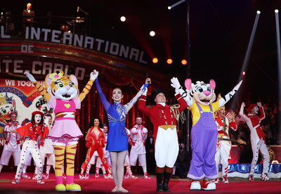 Kiko and Kika, Chimelong Group’s two mascots, gave the first performance at the venue of the Monte-Carlo International Circus Festival and interacted with Monaco denizens, adding a new twist to the traditional local carnival.