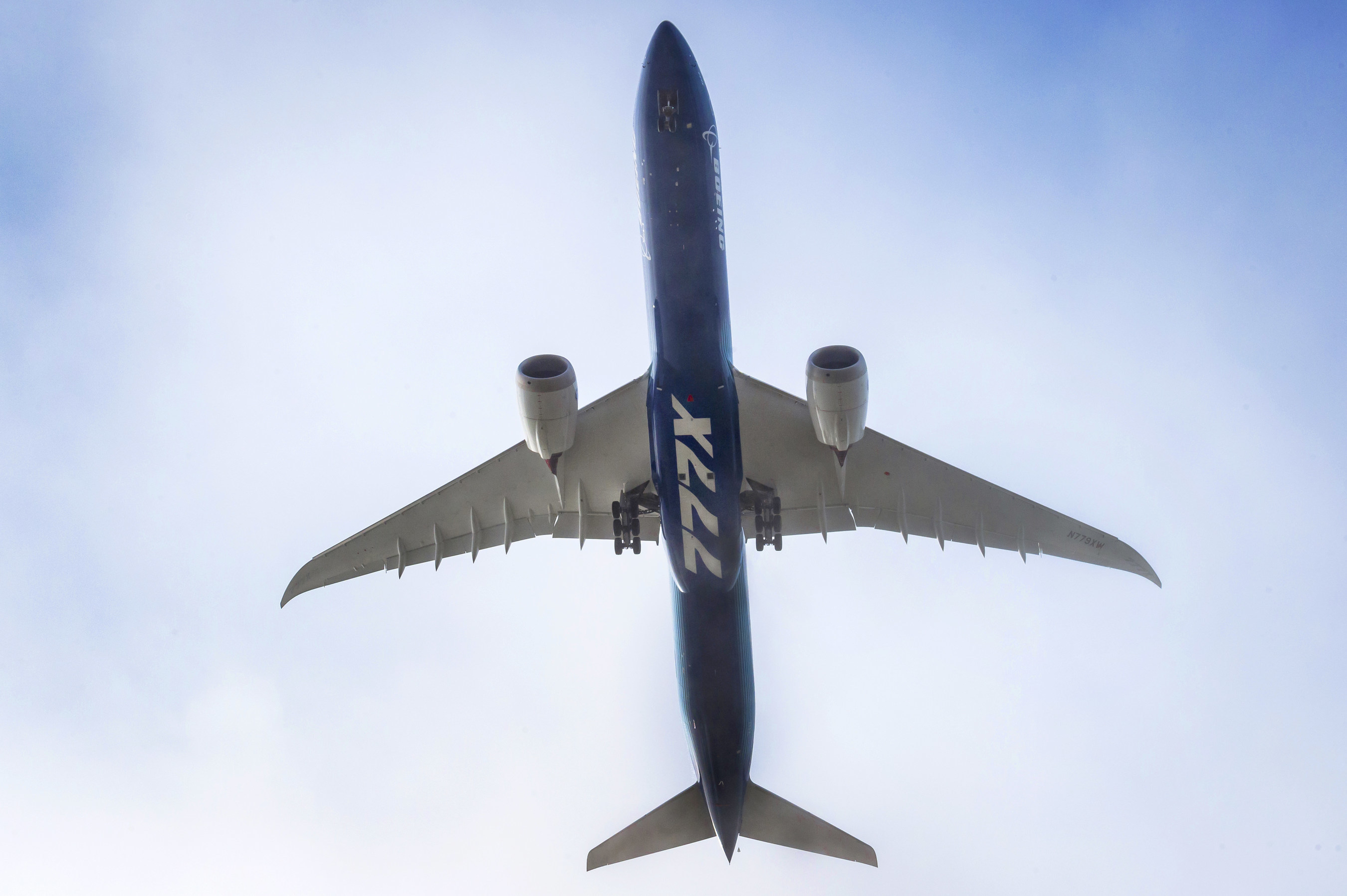 New Boeing 777x Completes Successful First Flight - roblox airline tech groups