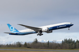 New Boeing 777X Completes Successful First Flight