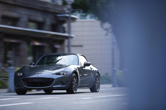 2020 MAZDA MX-5 MIATA: DESIGNED TO BE DRIVEN