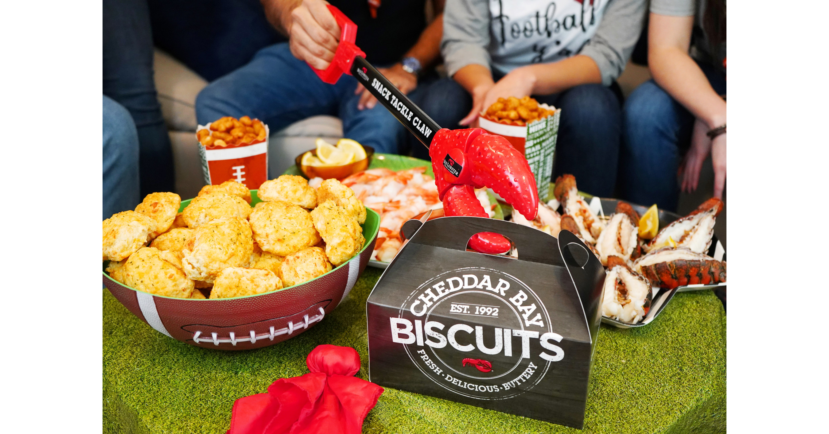 Red Lobster® Creates Snack Tackle Claw So Fans Can Snack Without