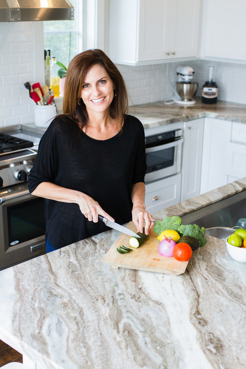 Dr. Mary Claire Haver is the founder and creator of The Galveston Diet, the first and only nutrition program in the world created by a Female OBGYN, designed for women in menopause.