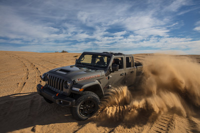 New 2020 Jeep® Gladiator Mojave: the ultimate high-performance off-road midsize pickup (PRNewsfoto/FCA)