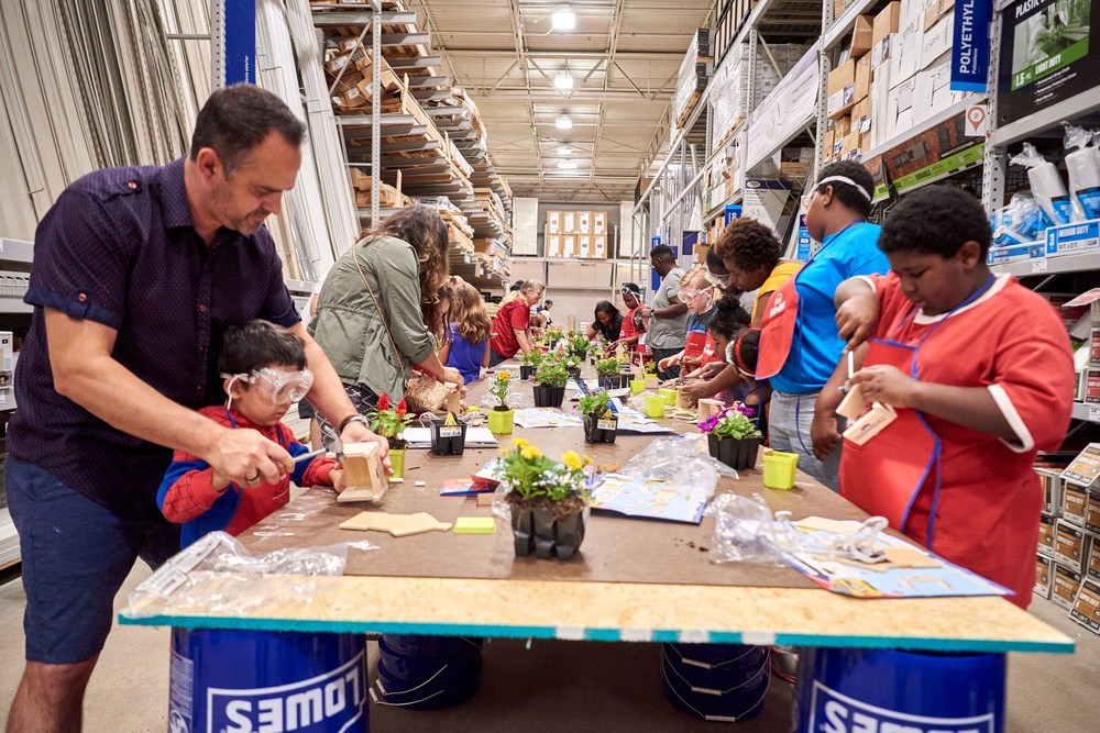 Lowe's to Offer Free Kids' Nationwide