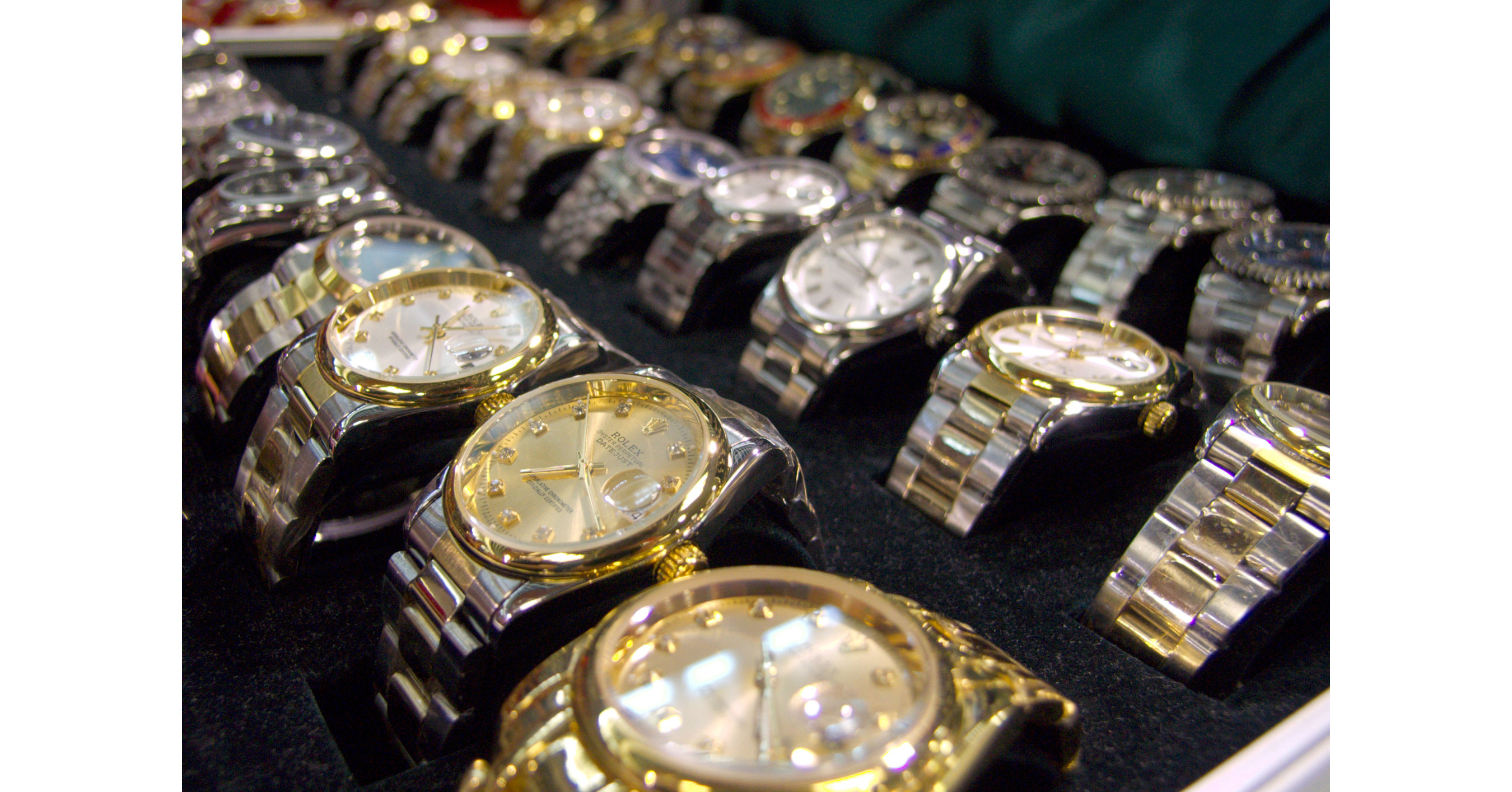 Rolex Buyers Encounter Scarcity in the The Loan Companies
