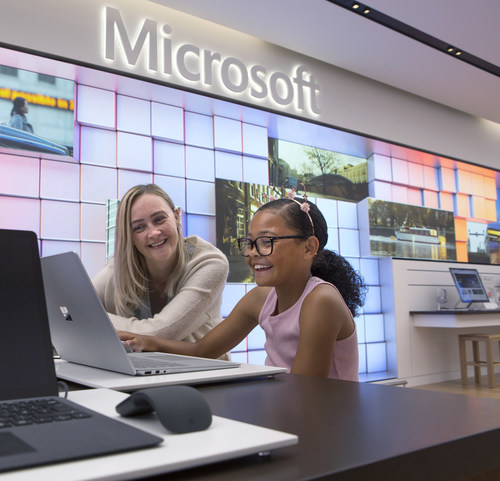 The Flagship Microsoft Store In London, photo credit: MICROSOFT (PRNewsfoto/YCD Multimedia)