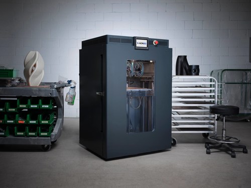 The AON-M2 2020 is a high-temperature industrial 3D printer designed for printing ultra high-performance plastics, including polycarbonate, PEEK, PEKK, ULTEM™, and more. (CNW Group/AON3D)